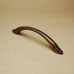 Luna 5-1/16 Inch Center to Center Regent English Cabinet Pull Luna 5-1/16 Inch Center to Center Regent English Cabinet Pull