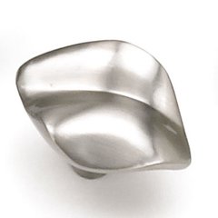 Pacifica 1-1/2 Inch Diameter Satin Nickel Cabinet Knob Pacifica 1-1/2 Inch Diameter Satin Nickel Cabinet Knob