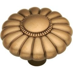 Beaded Classic Knob 1-1/2" Dia Wellington Bronze Beaded Classic Knob 1-1/2" Dia Wellington Bronze