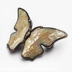 Art Designs 1-1/2 Inch Center to Center Penshell/estate Dover Cabinet Pull Art Designs 1-1/2 Inch Center to Center Penshell/estate Dover Cabinet Pull