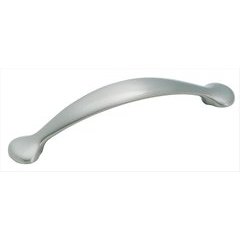 Essential'Z 5-1/16 Inch Center to Center Satin Nickel Cabinet Pull Essential'Z 5-1/16 Inch Center to Center Satin Nickel Cabinet Pull