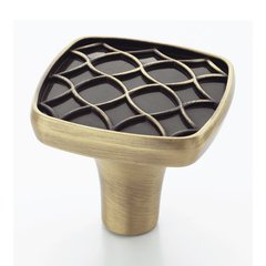 Marsden 1-1/8 Inch Diameter Elegant Brass Cabinet Knob Marsden 1-1/8 Inch Diameter Elegant Brass Cabinet Knob