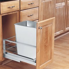Single Trash Pullout 32 Quart-Stainless Steel Single Trash Pullout 32 Quart-Stainless Steel