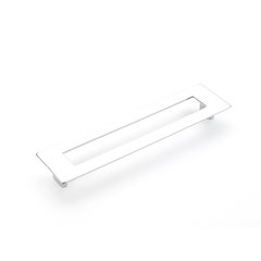 Finestrino 7-9/16 Inch Center to Center Polished Chrome Cabinet Pull Finestrino 7-9/16 Inch Center to Center Polished Chrome Cabinet Pull